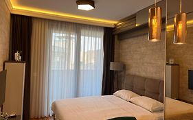 Helena Apartment